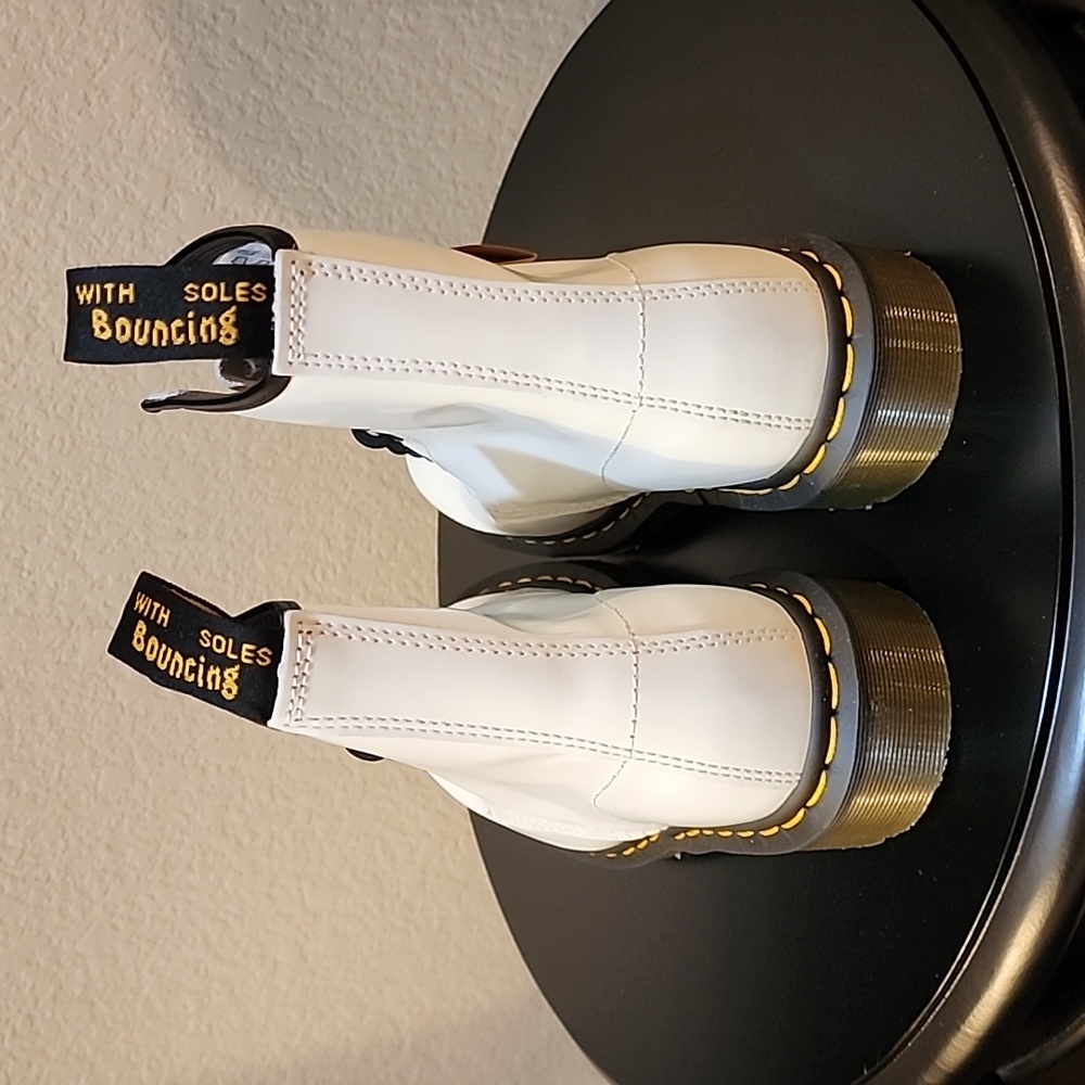 NEW 1460 Smooth White Leather Boots, Dr. Martens Unisex Ladies 9/Men's 8 - Picture 5 of 13